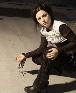 amylee17112lg.jpg