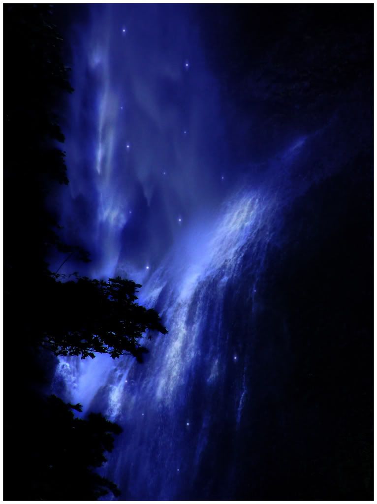 luminousfallsbymisakichivn6.jpg