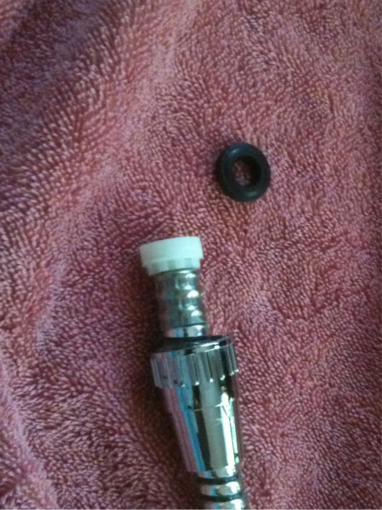 Leaky Peerless hand held shower head w/pic