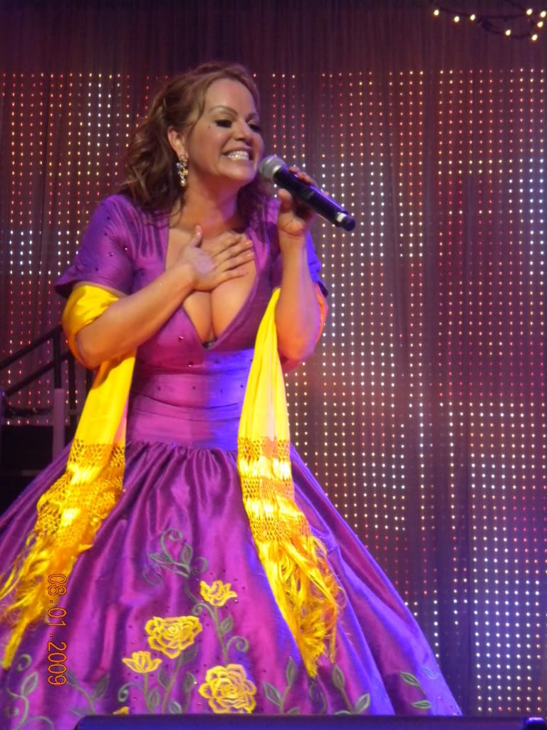 JENNI RIVERA ROMPE RECORD 