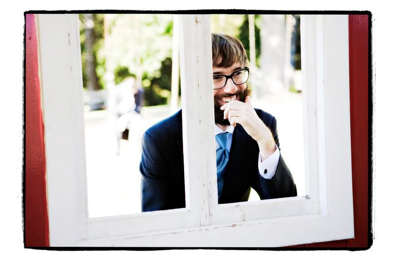 IMAGE: http://i207.photobucket.com/albums/bb239/joshbehan/bestman3.jpg