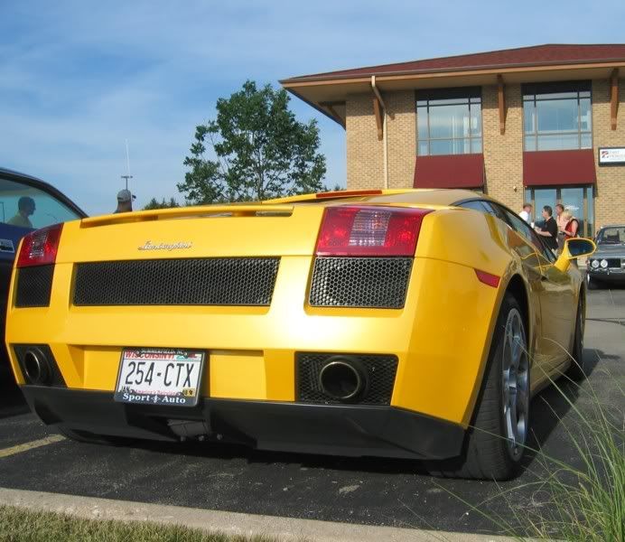 04Gallardo-Yellow-rear.jpg