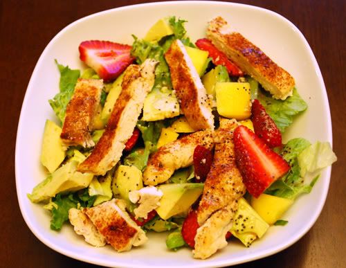http://i207.photobucket.com/albums/bb301/lis8893/california_chicken_salad.jpg