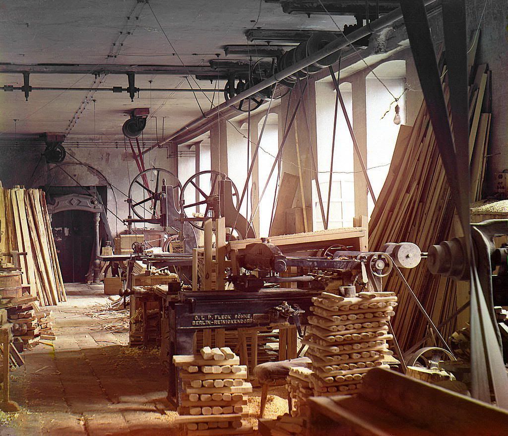 Joining shop for the production of scabbards at the Zlatoust plant 1910 photo 03971v.jpg