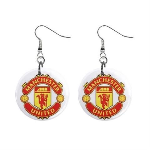 Soccer Earrings on Manchester United Wear The Earrings Soccer 480x480px Football Picture