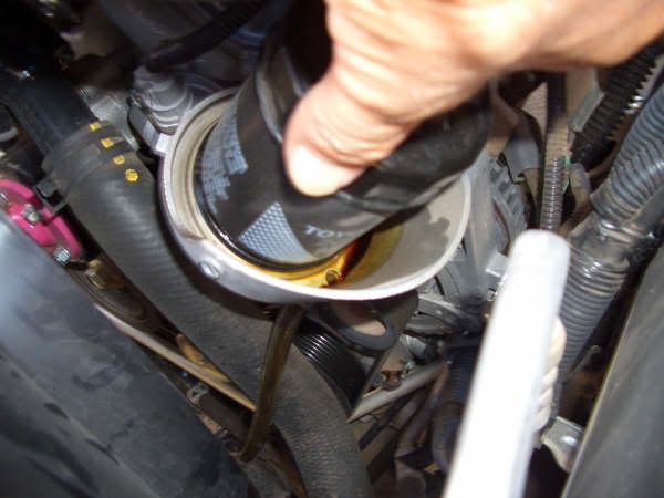 2006 Toyota tacoma oil filter location