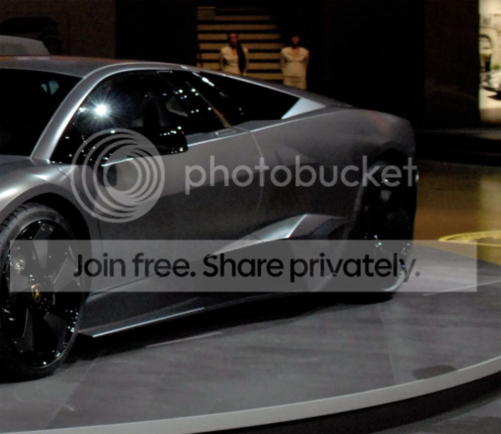 Lamborghini-Reventon-3.jpg