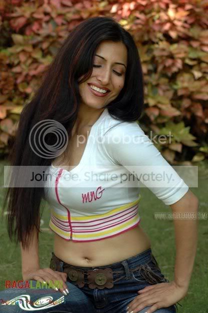 poojabharati75.jpg