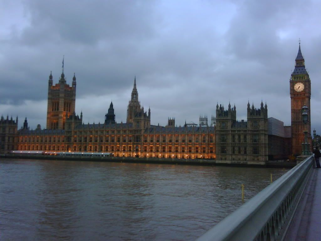UKtripwithMcPhersonSept201023.jpg
